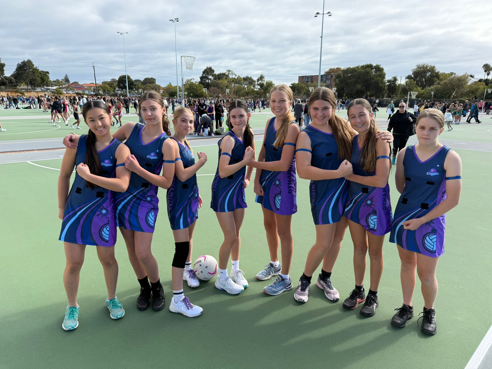 North Perth Dynamites players courtside at Matthews Netball Centre